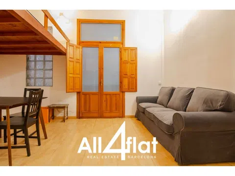 Flat / apartment in Calle d'En Mònec, Sant Pere - Santa Caterina i la Ribera, Barcelona
