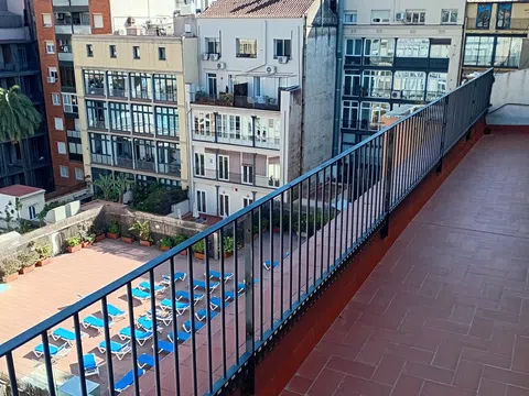 Penthouse in Calle de la Diputació, La Dreta de l'Eixample, Barcelona