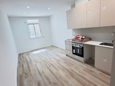 Flat / apartment in de Gracia, El Baix Guinardó, Barcelona