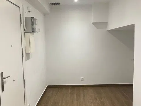 Flat / apartment in Calle de Josep Serrano, Can Baró, Barcelona