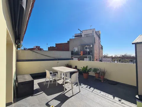Penthouse in Calle del Pare Rodés, 20, Verdun, Barcelona