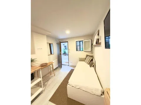 Studio in Calle del Segre, 100, Sant Andreu, Barcelona