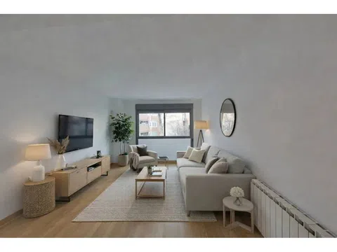 Flat / apartment in Avenida Meridiana, Sant Andreu, Barcelona