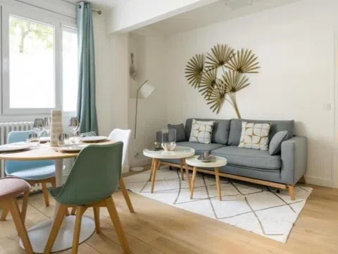 Flat / apartment in Calle de la Indústria, 241, El Camp de l'Arpa del Clot, Barcelona