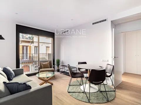 Flat / apartment in Calle del Poeta Cabanyes, El Poble Sec - Parc de Montjuïc, Barcelona