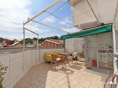 Flat / apartment in Calle de Cabanes, El Poble Sec - Parc de Montjuïc, Barcelona