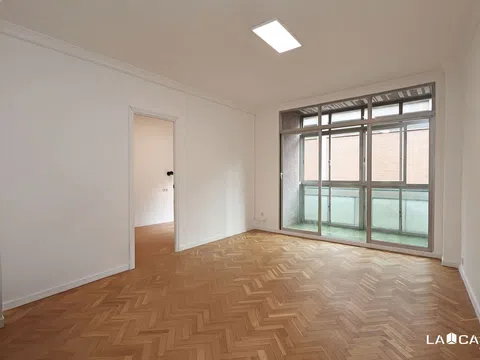 Flat / apartment in La Bordeta, Barcelona
