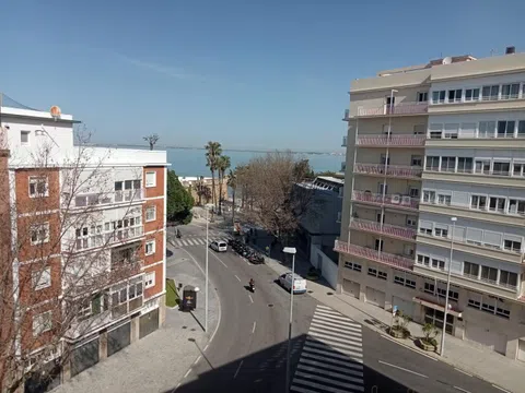 Flat / apartment in Calle República Argentina, Centro Histórico - Plaza España, Cádiz