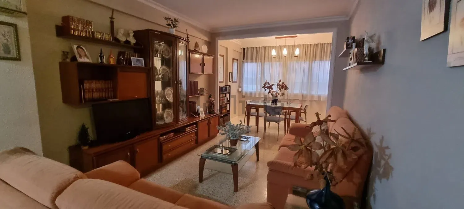 Duplex in Calle Adelfa, Cortadura - Zona Franca, Cádiz