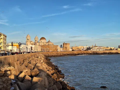 Flat / apartment in La Caleta - La Viña, Cádiz