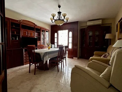 Flat / apartment in Calle Pintor Zuloaga, 22, Zona Laguna, Cádiz