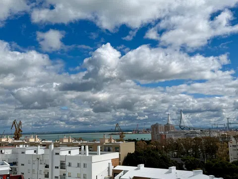 Flat / apartment in Zona Bahía Blanca, Cádiz