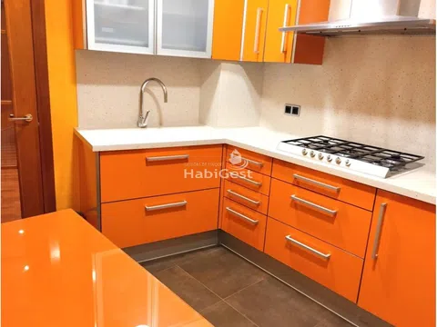 Flat / apartment in Calle Nou del Teatre, Barri Vell, Girona