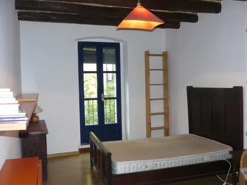 Flat / apartment in Plaza del Correu Vell, Barri Vell, Girona