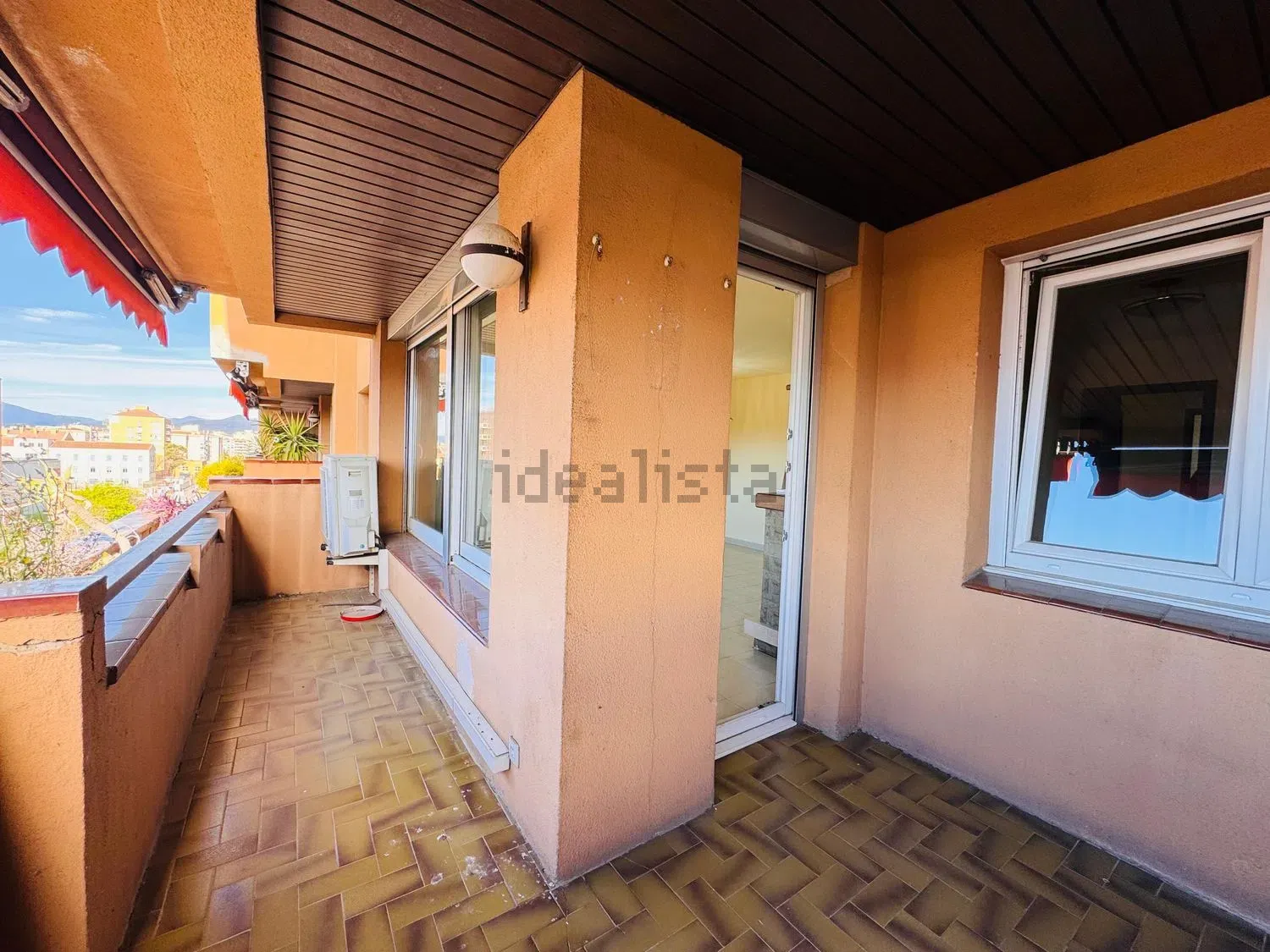 Flat / apartment in Calle Emili Grahit, Eixample, Girona