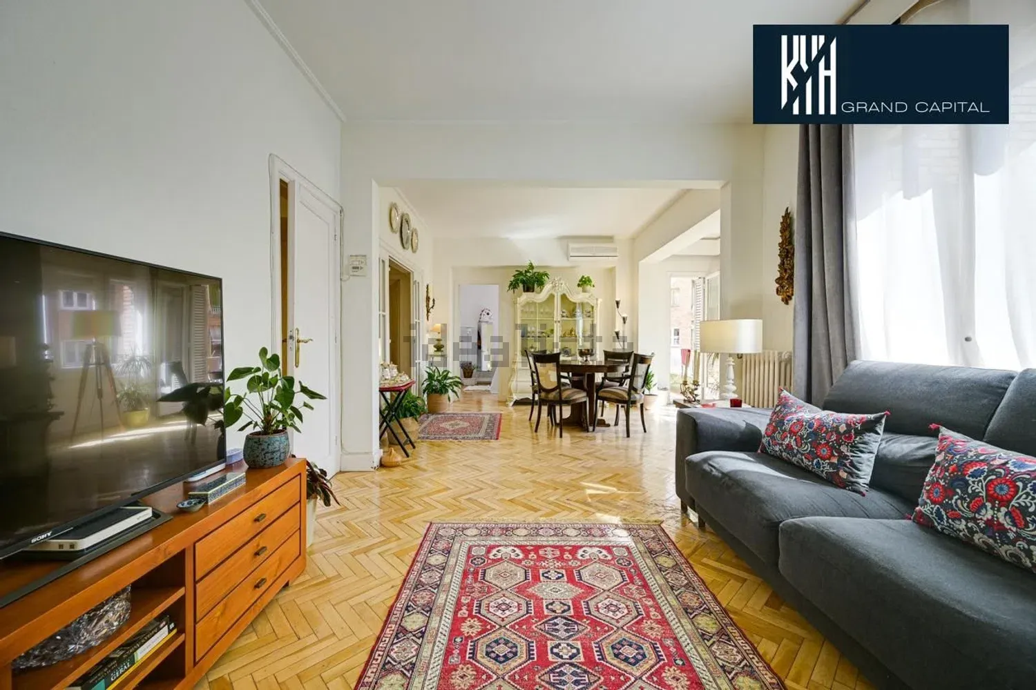 Flat / apartment in Plaza Poeta Marquina, Eixample, Girona