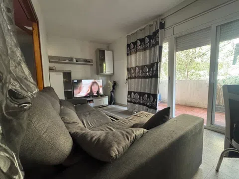 Flat / apartment in Calle del Montseny, Santa Eugenia, Girona