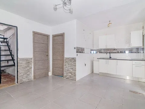 Semi-detached house in Calle Játiva, Albaicín, Granada