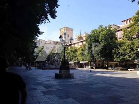 Flat / apartment in Calle de la Monterería, Catedral, Granada