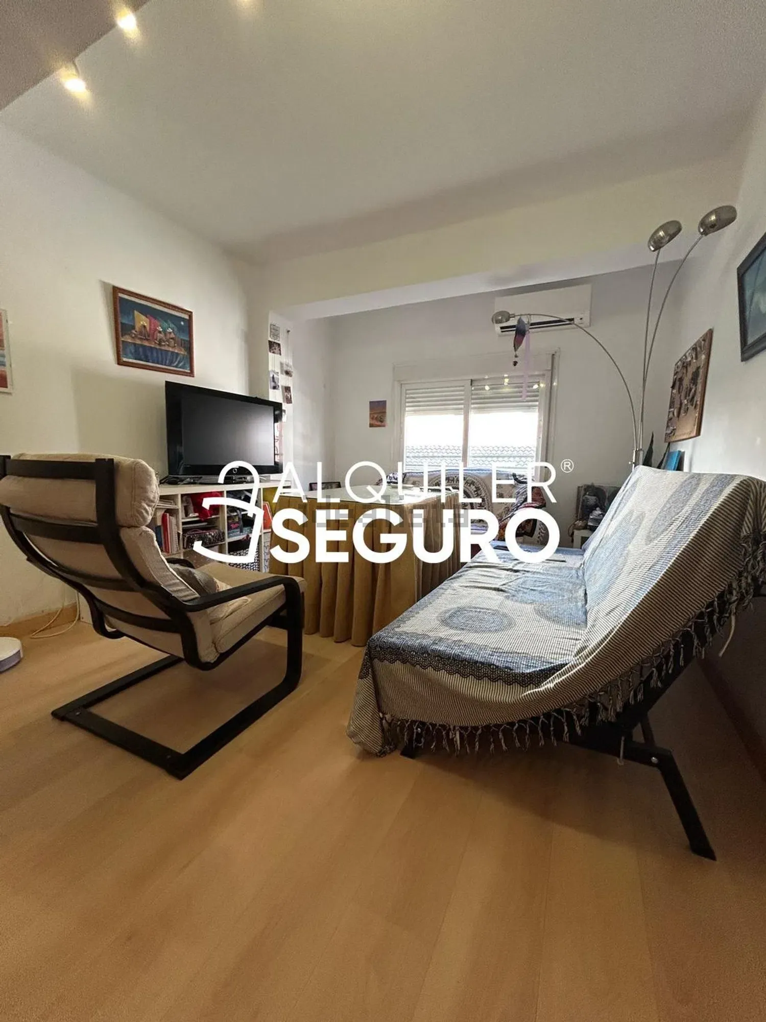 Flat / apartment in Calle Gras y Granollers, La Chana, Granada