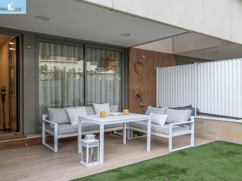 Flat / apartment in Calle de la Actriz Fabiana Laura, Rosaleda - Juventud, Granada