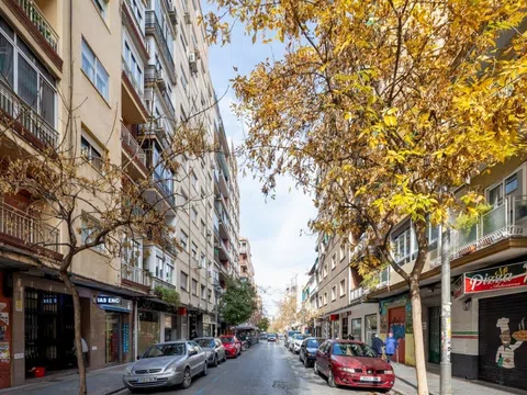 Flat / apartment in Calle Pedro Antonio de Alarcón, Ronda - Arabial, Granada