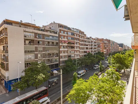 Flat / apartment in Calle José Recuerda, Ronda - Arabial, Granada