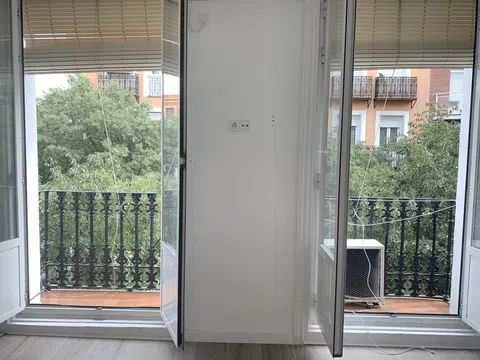Flat / apartment in Paseo de las Acacias, Acacias, Madrid