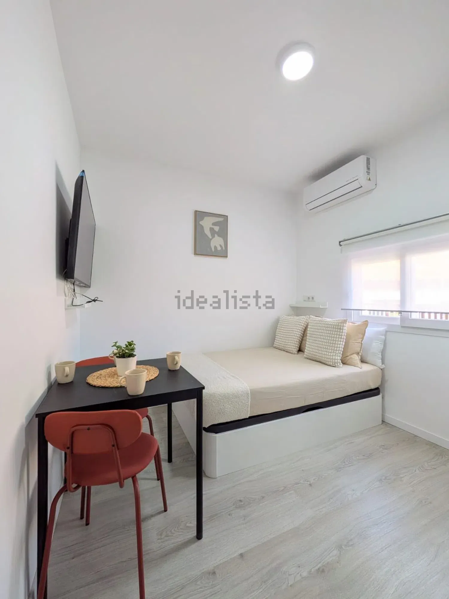 Studio in Calle Canal de Suez, Casco Histórico de Barajas, Madrid