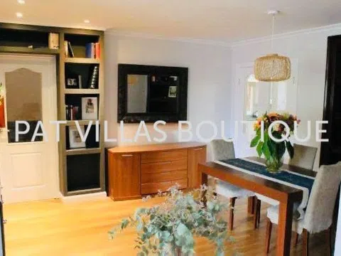 Flat / apartment in Calle de La Rioja, Alameda de Osuna, Madrid