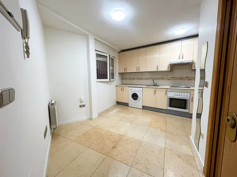 Flat / apartment in Calle de Roa, Buena Vista, Madrid