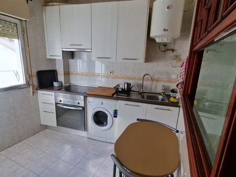 Flat / apartment in Calle de Saturnino Tejera, 9, Vista Alegre, Madrid