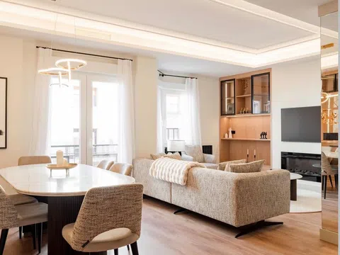 Property in Chamberi