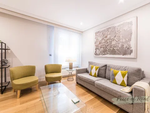 Flat / apartment in Calle de José Abascal, Almagro, Madrid