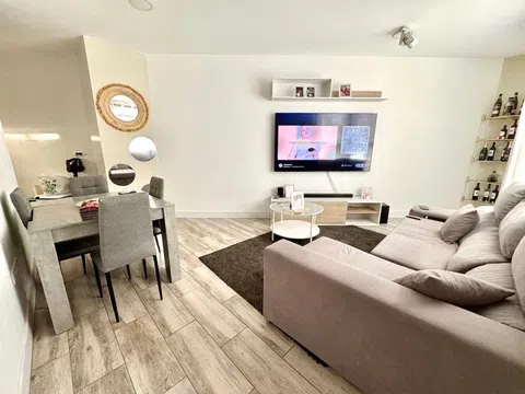 Property in Ciudad Lineal