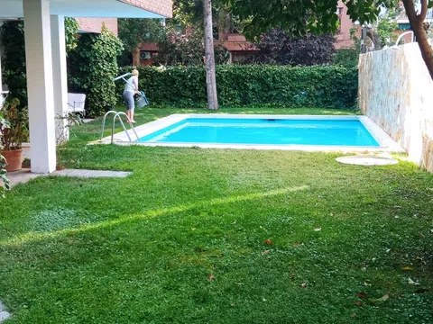Flat / apartment in Calle de Vicente Muzas, Colina, Madrid