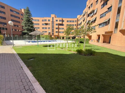 Flat / apartment in Calle Navia, Águilas, Madrid