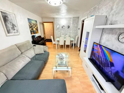 Flat / apartment in Lucero, Madrid