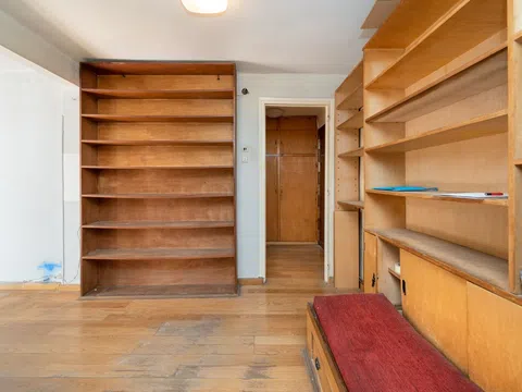 Flat / apartment in Calle de Caroli, Aravaca, Madrid
