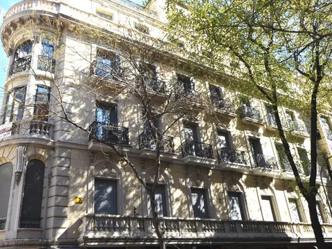 Flat / apartment in Calle Ventura Rodríguez, Argüelles, Madrid