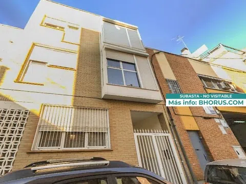 Flat / apartment in Calle Pilar Nogueiro, Numancia, Madrid