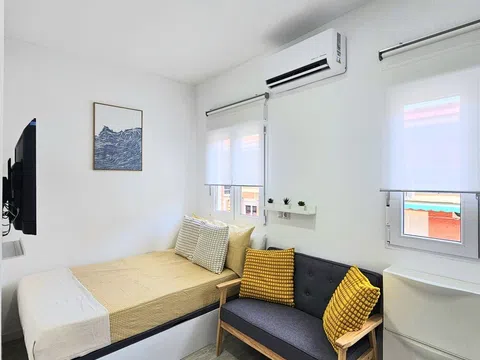 Studio in Calle de Peña de la Miel, San Diego, Madrid