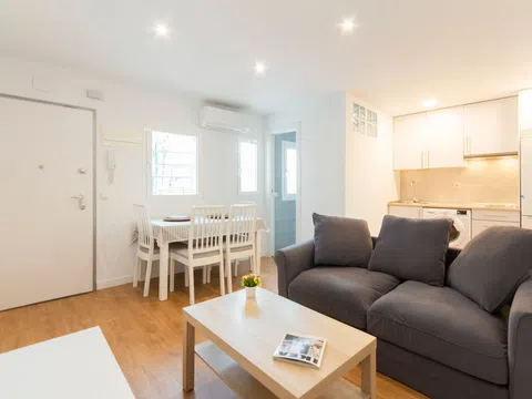 Flat / apartment in Calle de Manuel Maroto, San Diego, Madrid