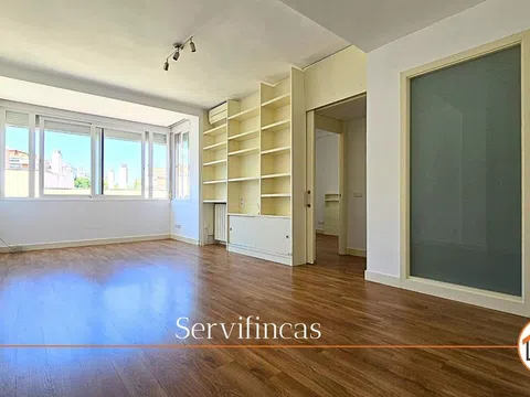 Flat / apartment in Avenida del Mediterráneo, Niño Jesús, Madrid