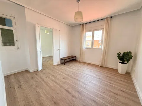Property in Usera