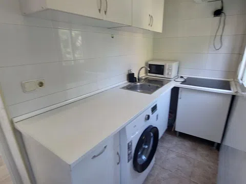 Flat / apartment in Calle de Fausta Elorz, Moscardó, Madrid