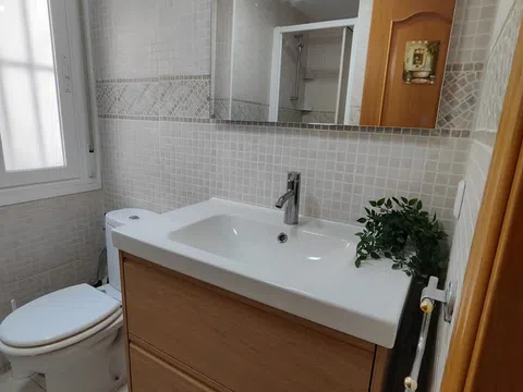 Studio in Calle de Carmen Bruguera, 19, Moscardó, Madrid