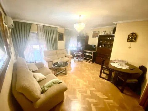 Flat / apartment in Calle San Trifón, 4, Moscardó, Madrid