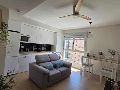 Flat / apartment in Calle de Enrique Urquijo, 142, El Cañaveral, Madrid