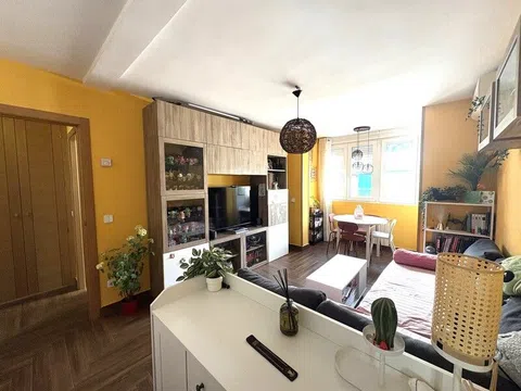 Flat / apartment in Calle Villardondiego, Ambroz, Madrid